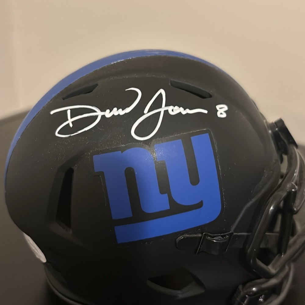 Daniel Jones Signed Mini Helmet - Picture 2 of 4